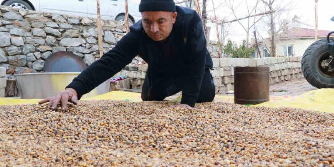 Kor ateşte uzun saatler kavrulan doğal lezzet: Evliya Çelebi’nin de bahsettiği miras binlerce yıldır  sofralara uzanıyor! 5